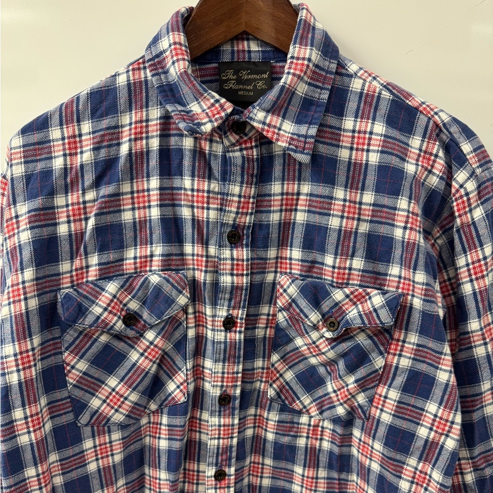 The Vermont Flannel Co. Flannel Plaid Red Shirt Mens Size Medium‎ Cotton USA